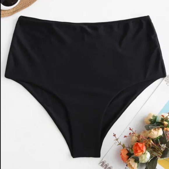 Black tankini set - Picture 10 of 11